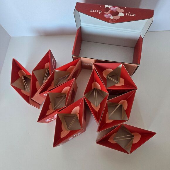 Valentine Pop Up Gift Box - Picture 4 of 7